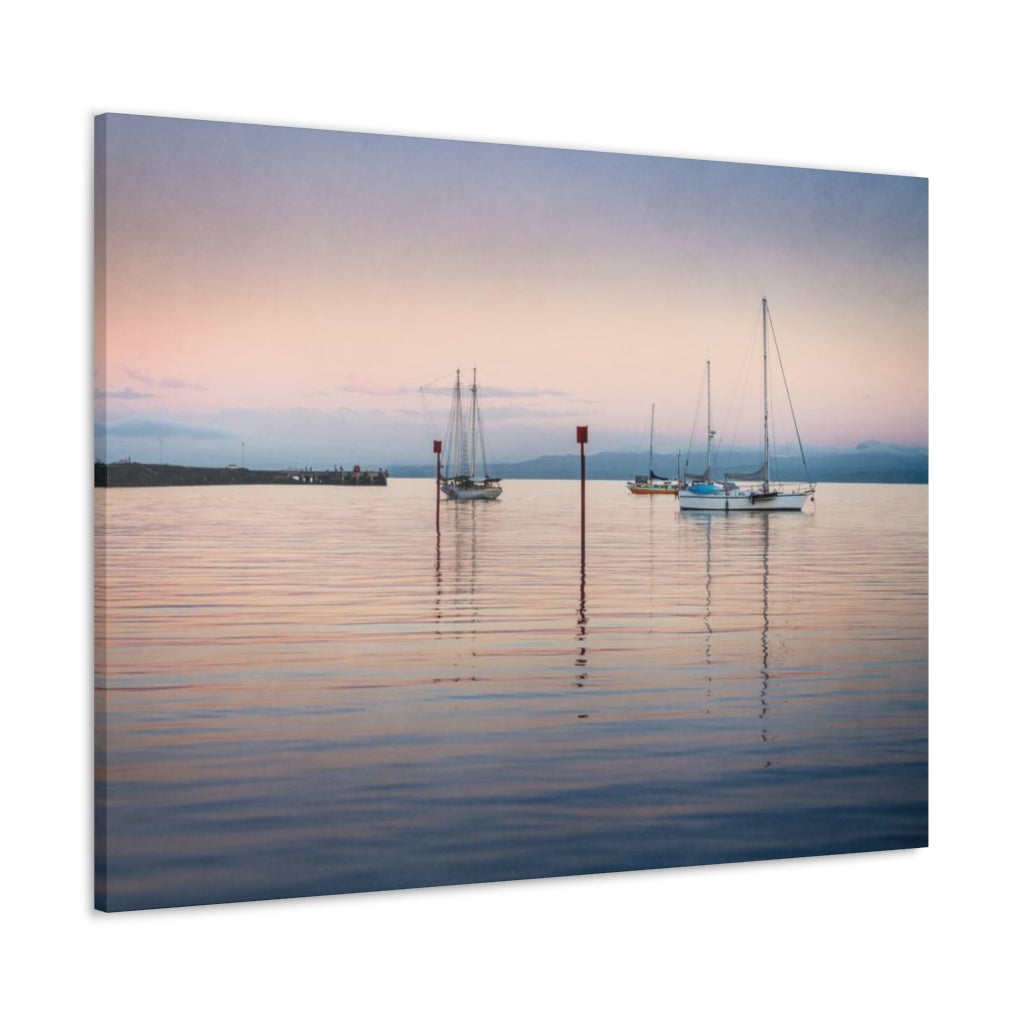 Canvas (stretch) Sailboats at dawn