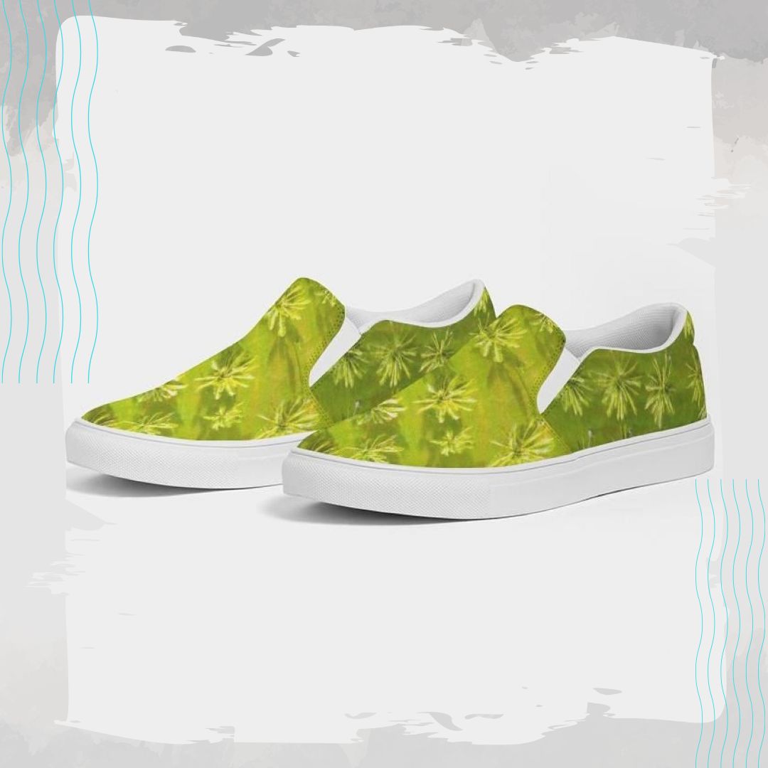 Womens slip-on canvas shoe in tropical palm tree design